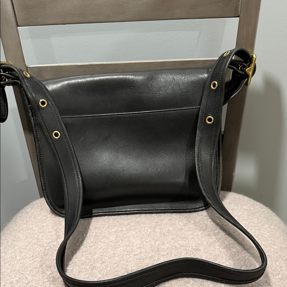 Vintage Coach Legacy Shoulder Bag - Picture 2 of 6